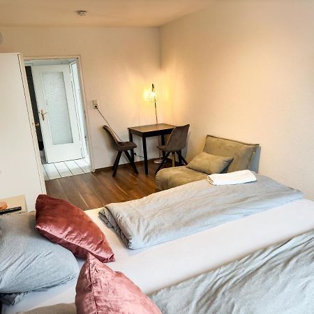 Apartment Fuer 3 Gaeste Kostenlose Parkplaetze Und Lift Hanóver Exterior foto
